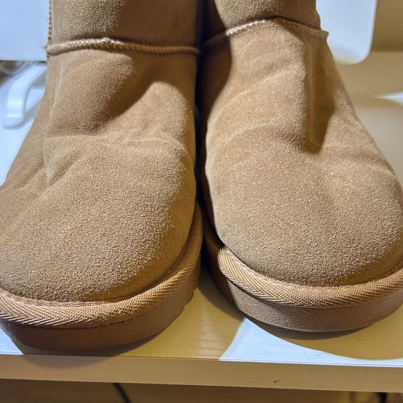 Cozy Tan Heeled Boots - Picture 5 of 6